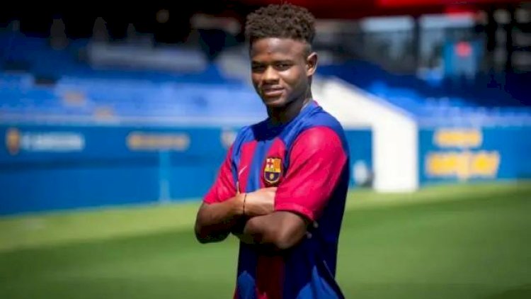   “Barselona“ 18 yaşlı futbolçu aldı    