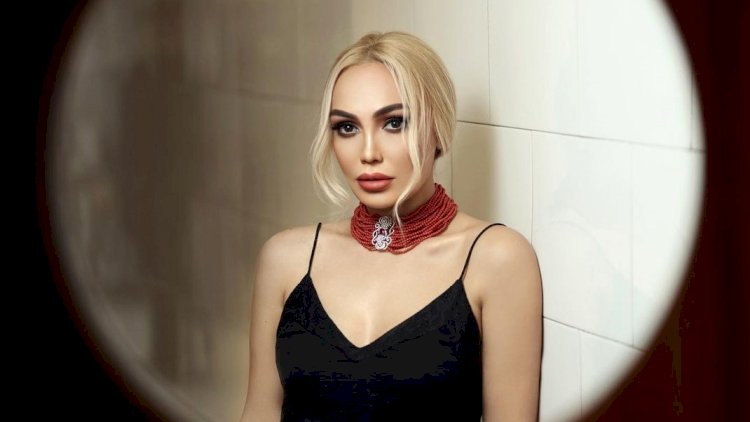    Nura Kiprdən bədənini nümayiş etdirdi - Fotolar   