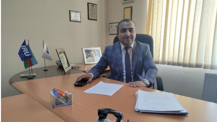    Məşhur jurnalist agentlikdəki işindən ayrıldı   