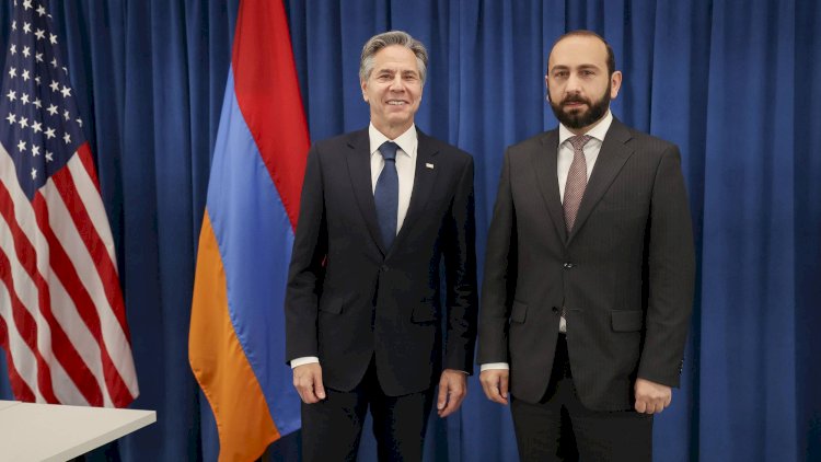   Blinken Mirzoyanla da ayrıca görüşdü   