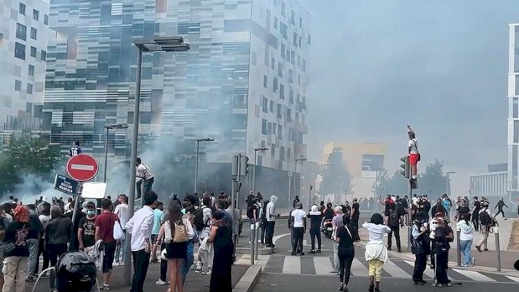    Fransada iğtişaşlar davam edir: Polis gözyaşardıcı qazdan istifadə edib   