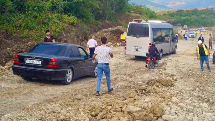    Sürüşmənin baş verdiyi ərazi: Maşınların hərəkətinə icazə verildi   