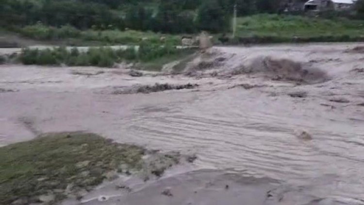    Daşkəsəndə sel fəlakəti zamanı bağlanan yollar açıldı   