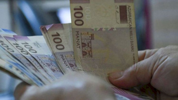    Mərkəzi Bank rəhbərliyi nə qədər maaş alır?   