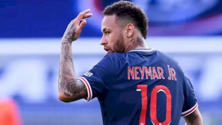    Neymar 3,3 milyon dollar cərimələndi   