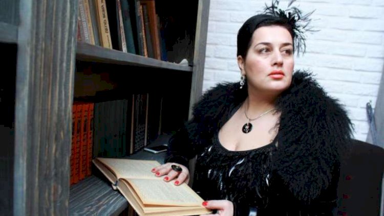    Bu şair Elza Seyidcahana görə AYB üzvlüyündən çıxır - Foto   