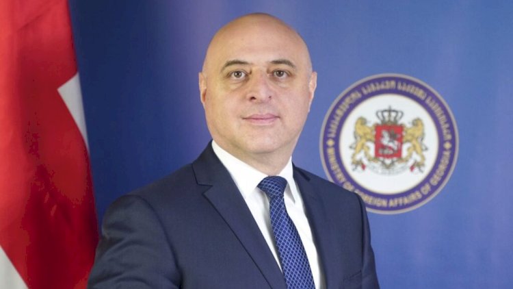    Gürcüstanın Ukraynadakı səfiri Kiyevi tərk etdi   