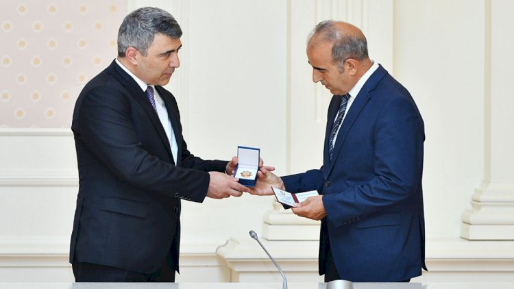    Ali Məhkəmənin hakimi təqaüdə göndərildi - FOTO   