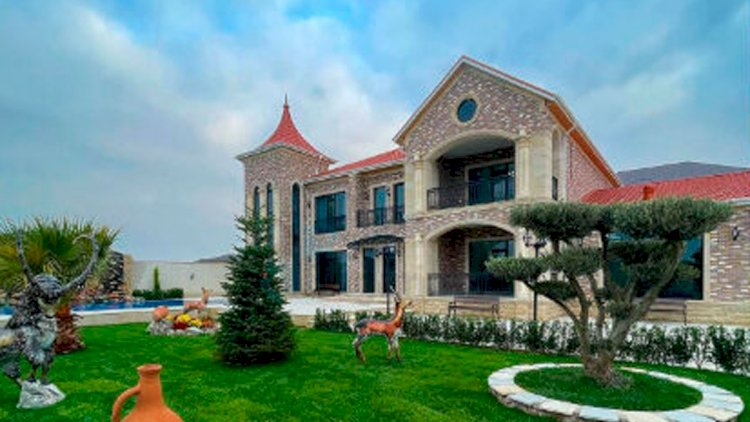    Azərbaycanda xanım məmur yarım milyonluq villa aldı  - FOTO   