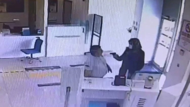    Anasının paltarını geyinib bank soydu - Şok video   