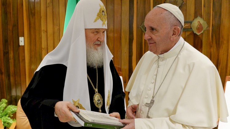    Papa Kirili Moskva hava limanında görüşə dəvət edib   