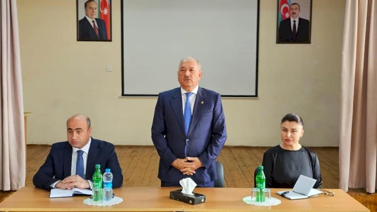    Suraxanıda növbəti qəbul: İcra başçısı vətəndaşları dinlədi   