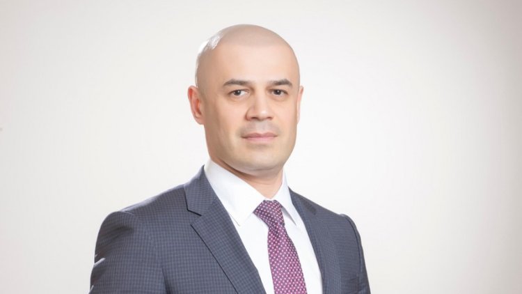    Prezidentin yüksək vəzifə verdiyi Anar Məmmədov kimdir?   
