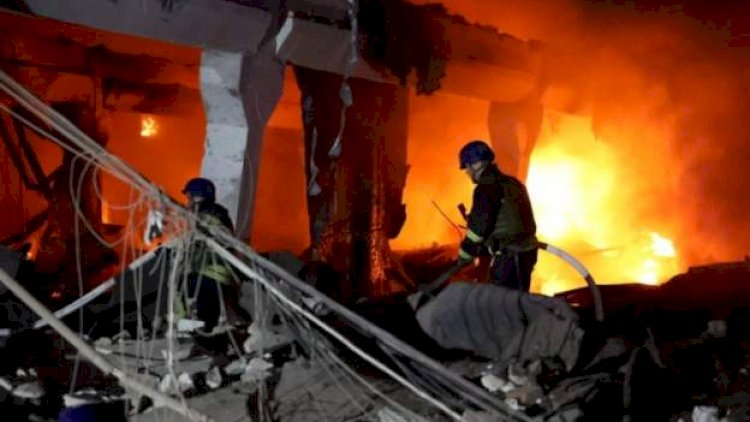    Rusiya Ukrayna Təhlükəsizlik Xidmətinin binasını bombaladı     