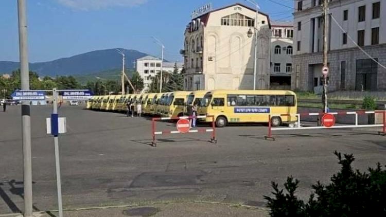    Separatçılar Laçın postuna hücuma hazırlaşır:   Avtobuslar ayrıldı