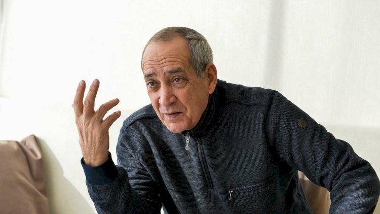    “Belə gözəl xəbəri eşidən adam necə olar?”     