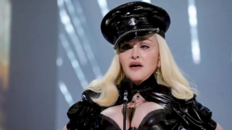    Madonna səhnəyə qayıtmağa tələsir   