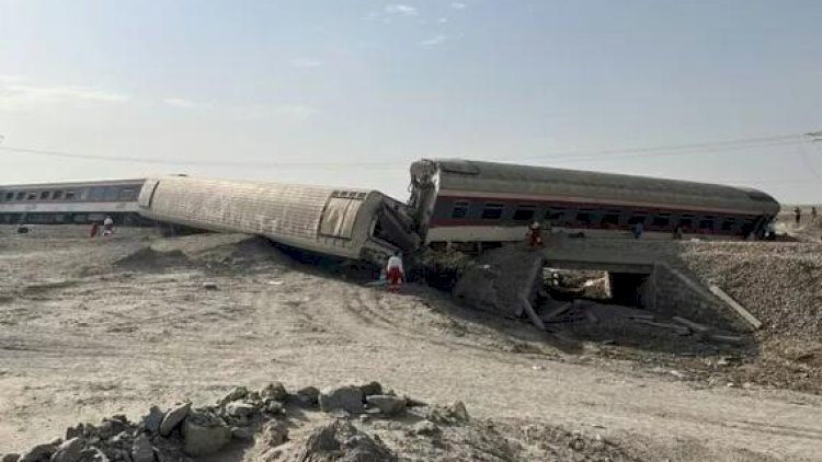    İsveçdə qatar relsdən çıxdı, yaralılar var   