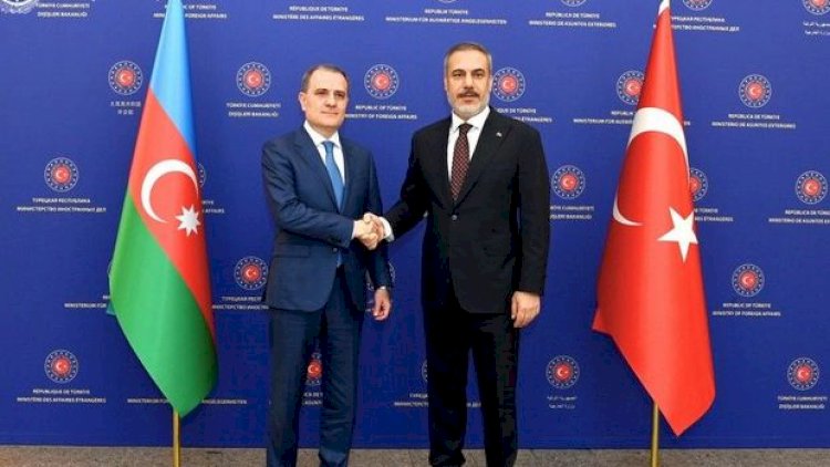    Ceyhun Bayramov Hakan Fidanı təbrik etdi   