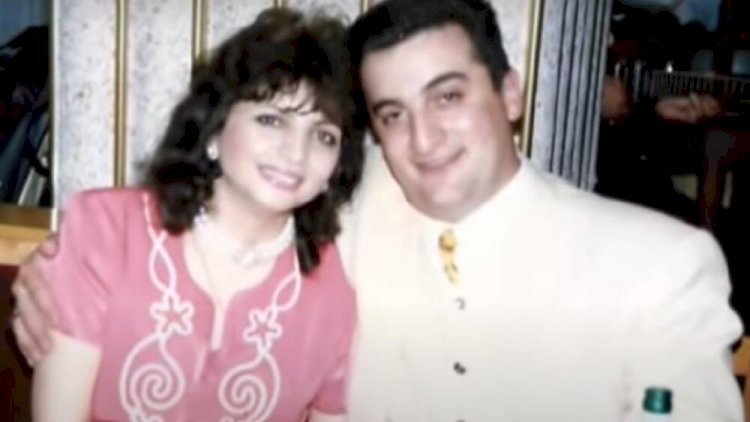    “Elçin mənim paltarımı geyinib, üzünə pudra sürtüb...“   