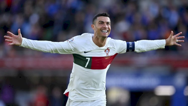    Ronaldo İnstaqramda 600 milyon izləyici topladı   