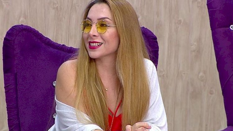    Flora Kərimova Ülviyyə Alovlunun yaxasını buraxmır   