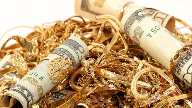    Bakıda böyük oğurluq: 15 000 dollar, 6 500 manat və 3 700 manatlıq qızıl   