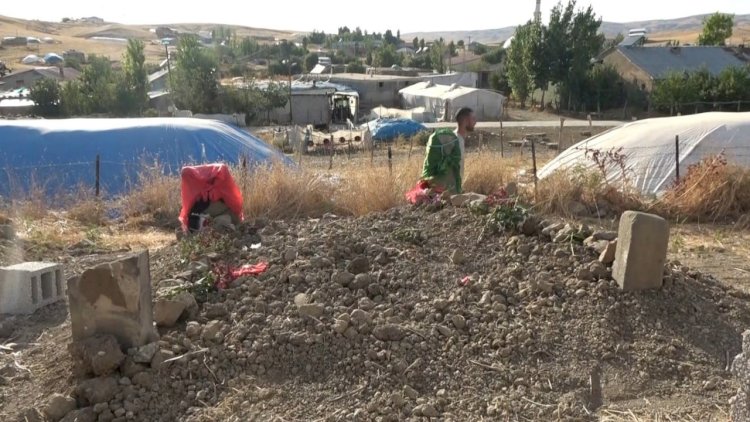    Atası evlənmələrinə icazə vermədi, ikisi də özünü öldürdü   