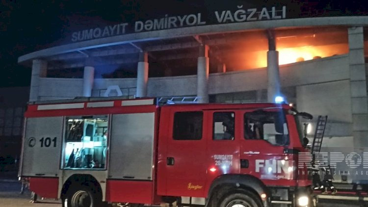    Sumqayıt dəmir yolu vağzalında yanğın başladı   