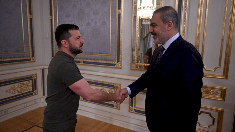    Hakan Fidan Zelenski ilə görüşdü   