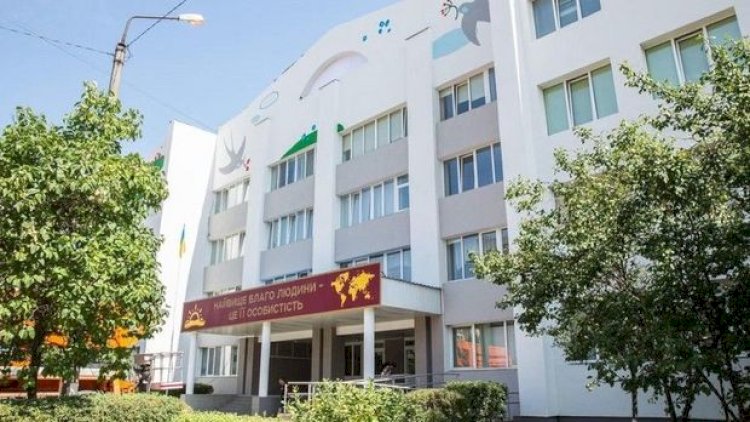    SOCAR İrpendəki humanitar liseydə bərpa işlərini başa çatdır   