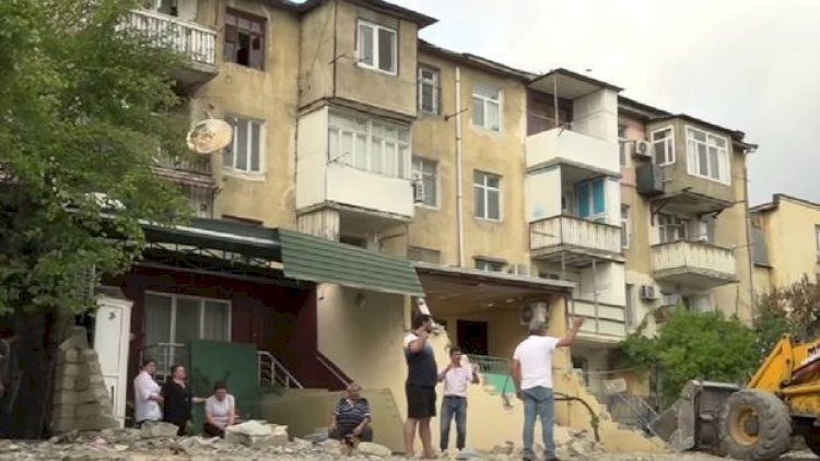    Paytaxtda plana düşən binanın boşaldılmadan sökülməsi iddiasına   RƏSMİ CAVAB
