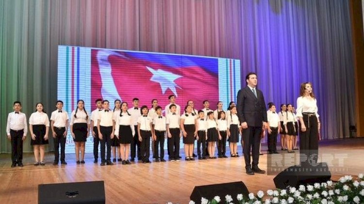    Bakıda ibtidai sinif müəllimlərinin lll forumu keçirildi - Fotolar   