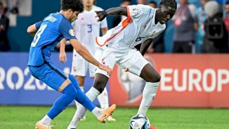    “Azərbaycan millisinə hörmət etmək lazımdır” - Beılçikalı futbolçu   