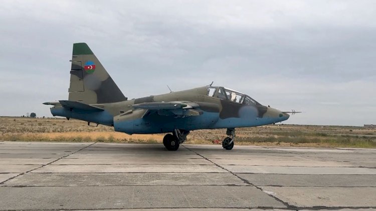    Ordumuz Su-25 qırıcılarını havaya qaldırdı - VİDEO    