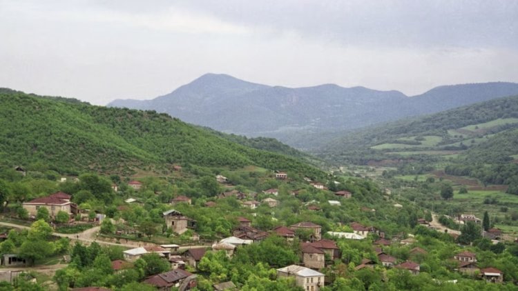    Ermənilər Ağdərə şəhərini boşaldırlar   