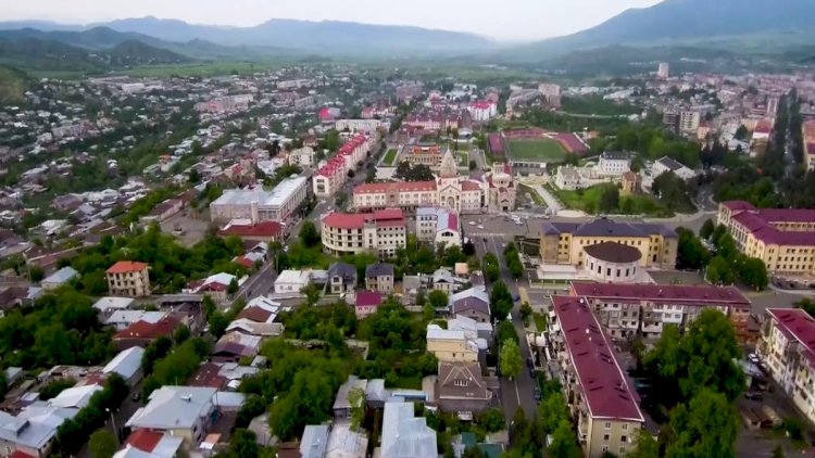    Xankəndi yaxınlığında benzin çəni partladı:   Xeyli sayda yaralı var