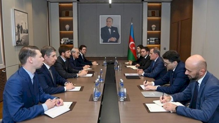    Ceyhun Bayramov Putinin xüsusi nümayəndəsi ilə görüşdü   