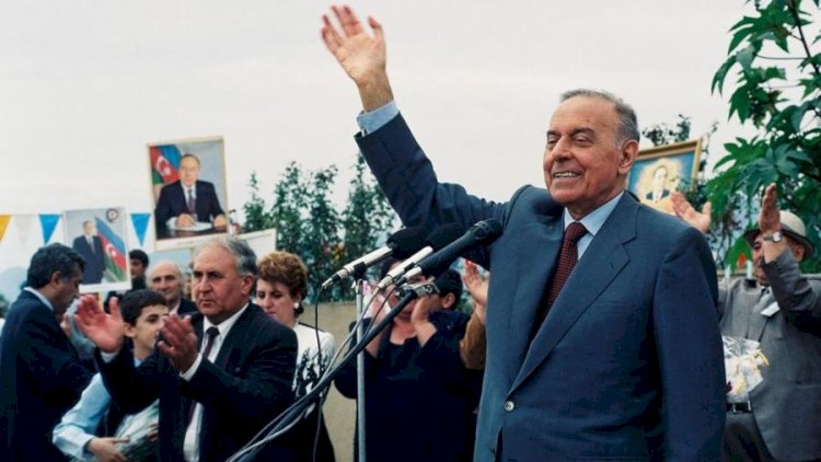    3 oktyabr 1993-cü il: Xalq seçim zamanı müdriklik göstərdi   