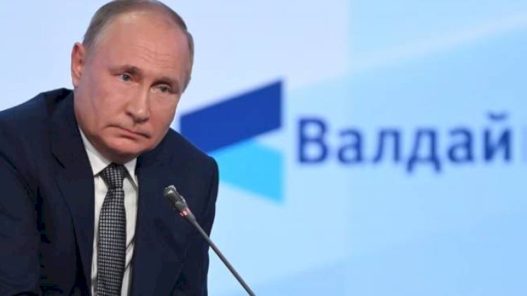    Putin: Priqojinin təyyarəsində qumbara partlayıb   