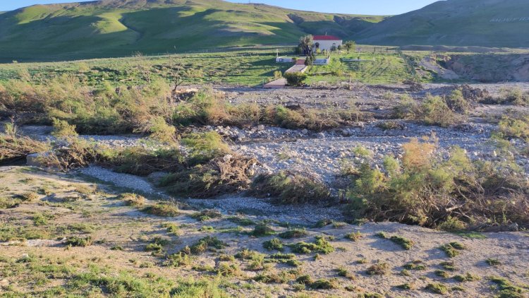    Mikayıl Müşfiqin ev muzeyinə gedən yol bərbad durumda - Foto   
