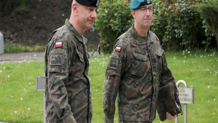    Polşanın Baş Qərargah rəisi istefa verdi   