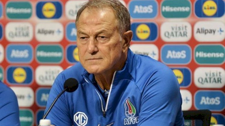    Millimizin baş məşqçisi mətbuat konfransında jurnalisti danladı   
