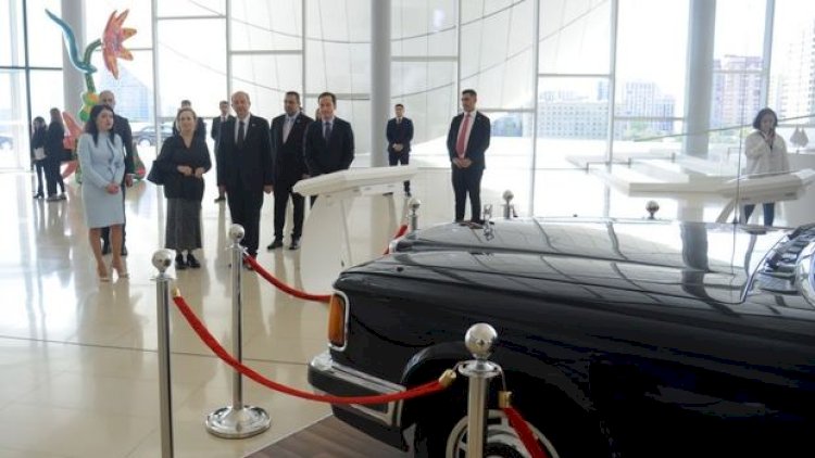    Şimali Kiprin Prezidenti Heydər Əliyev Mərkəzi ilə tanış oldu   