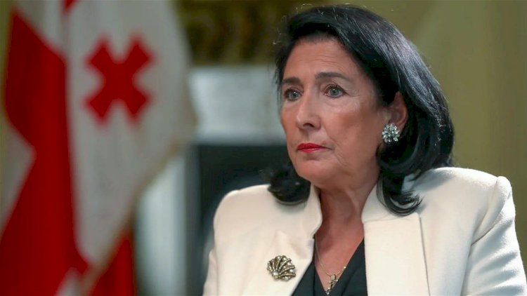    Gürcüstan prezidenti ilə bağlı məhkəmə qərarı   