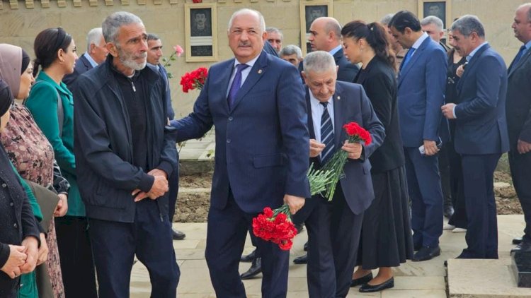    Suraxanıda şəhidlərin anım günü qeyd olundu   - Fotolar