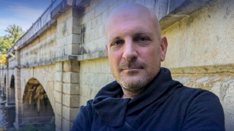    Diplomat İsrailə dəstəyə görə istefa verdi   