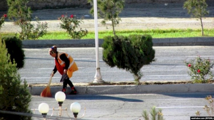    “Bilmirsən, küçə süpürəsən, yoxsa sürətli maşından özünü gözləyəsən”   