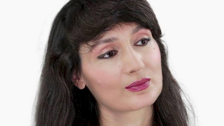    Əzizə Mustafazadə arxiv fotosunu paylaşdı   
