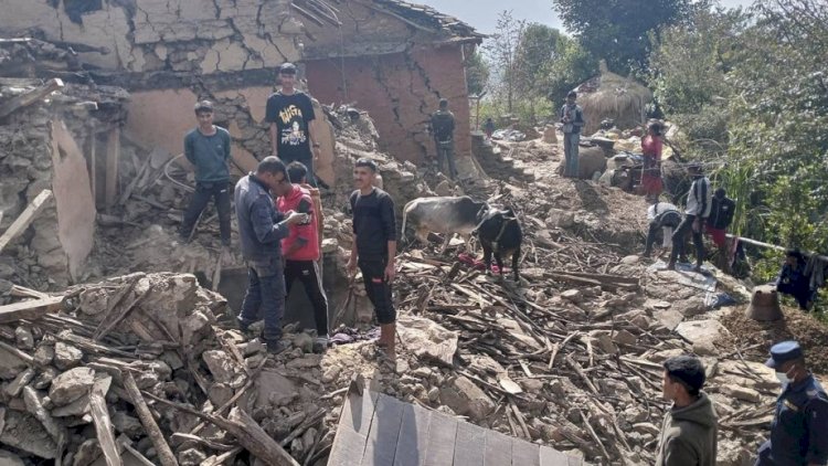    Dəhşətli zəlzələ: 128 nəfər həlak oldu   